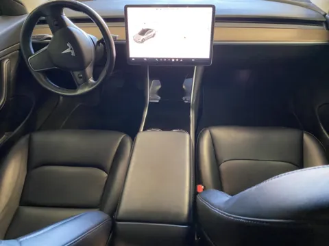 More photos of 2018 Tesla Model 3 at Premium Autos - Norco, CA