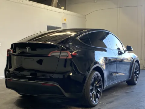 More photos of 2023 Tesla Model Y at Premium Autos - Norco, CA
