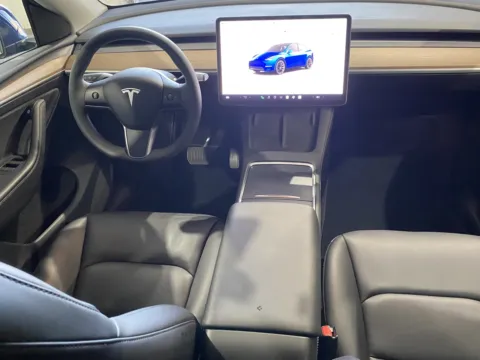 More photos of 2024 Tesla Model Y Long Range at Premium Autos - Norco, CA