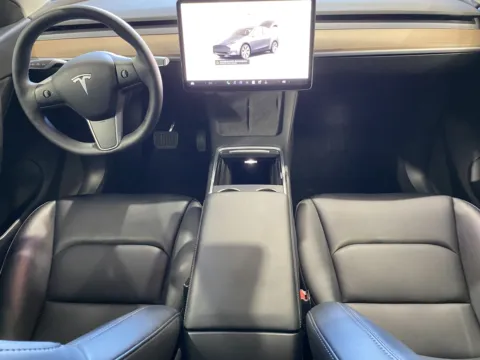 More photos of 2022 Tesla Model Y Long Range at Premium Autos - Norco, CA