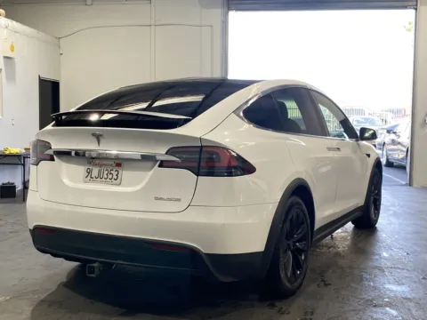 More photos of 2020 Tesla Model X at Premium Autos - Norco, CA