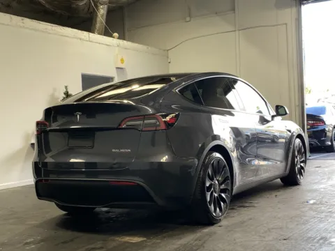 More photos of 2022 Tesla Model Y Performance at Premium Autos - Norco, CA