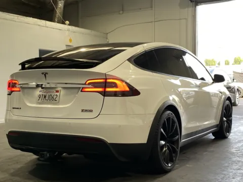 More photos of 2016 Tesla Model X P90D at Premium Autos - Norco, CA