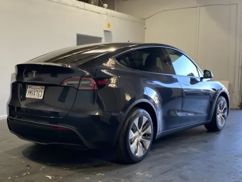 More photos of 2024 Tesla Model Y Long Range at Premium Autos - Norco, CA