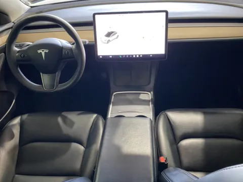 More photos of 2021 Tesla Model 3 Standard Range Plus at Premium Autos - Norco, CA