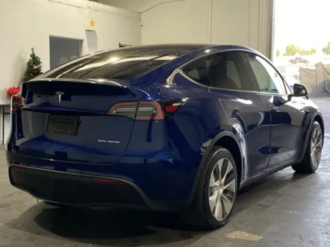 More photos of 2023 Tesla Model Y LONG RANGE at Premium Autos - Norco, CA