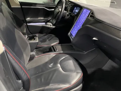 More photos of 2014 Tesla Model S at Premium Autos - Norco, CA