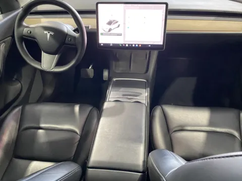 More photos of 2022 Tesla Model Y Long Range at Premium Autos - Norco, CA