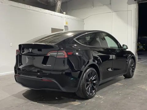 More photos of 2023 Tesla Model Y Long Range at Premium Autos - Norco, CA