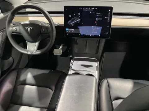 More photos of 2021 Tesla Model Y Long Range at Premium Autos - Norco, CA