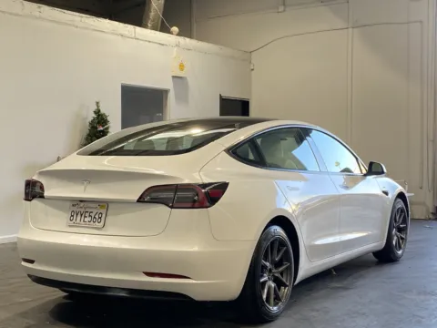 More photos of 2021 Tesla Model 3 Standard Range Plus at Premium Autos - Norco, CA