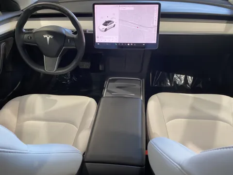 More photos of 2021 Tesla Model 3 Standard Range Plus at Premium Autos - Norco, CA