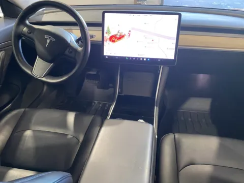 More photos of 2017 Tesla Model 3 at Premium Autos - Norco, CA