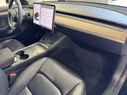 More photos of 2022 Tesla Model 3 at Premium Autos - Norco, CA