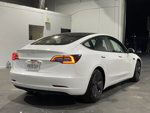 More photos of 2021 Tesla Model 3 Standard Range Plus at Premium Autos - Norco, CA