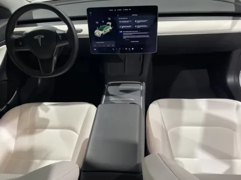 More photos of 2021 Tesla Model 3 Standard Range Plus at Premium Autos - Norco, CA