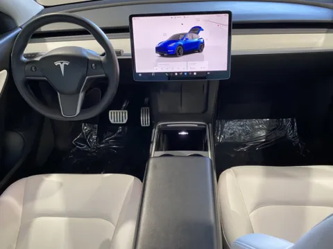 More photos of 2022 Tesla Model Y Performance at Premium Autos - Norco, CA