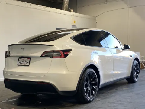 More photos of 2021 Tesla Model Y Standard Range at Premium Autos - Norco, CA