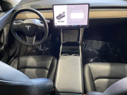 More photos of 2020 Tesla Model Y Long Range at Premium Autos - Norco, CA