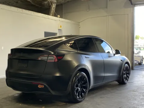 More photos of 2020 Tesla Model Y Long Range at Premium Autos - Norco, CA