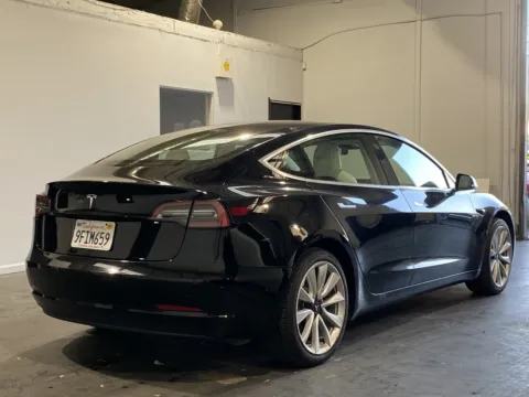 More photos of 2019 Tesla Model 3 Standard Range at Premium Autos - Norco, CA