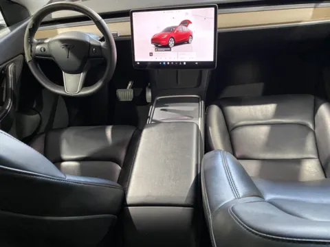More photos of 2022 Tesla Model Y Long Range at Premium Autos - Norco, CA