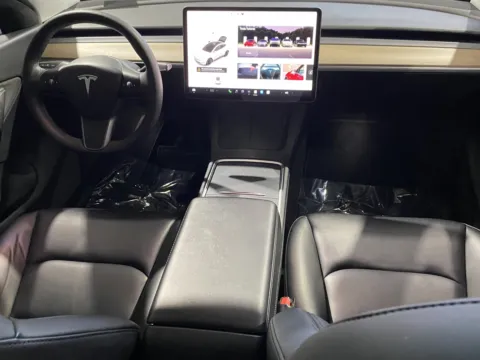 More photos of 2022 Tesla Model Y Long Range at Premium Autos - Norco, CA