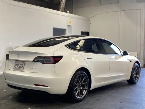 More photos of 2021 Tesla Model 3 Long Range at Premium Autos - Norco, CA