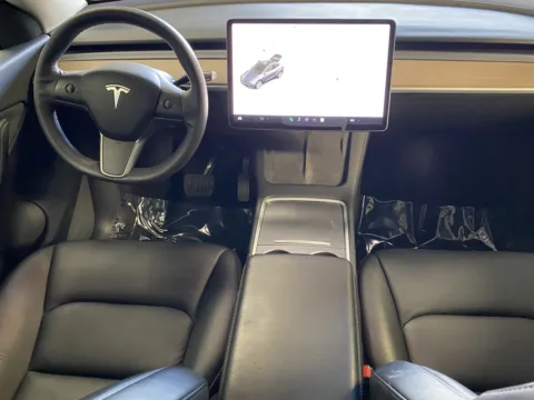 More photos of 2021 Tesla Model Y Long Range at Premium Autos - Norco, CA