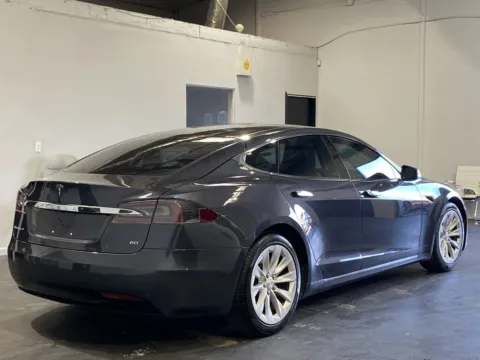 More photos of 2017 Tesla Model S 60 at Premium Autos - Norco, CA