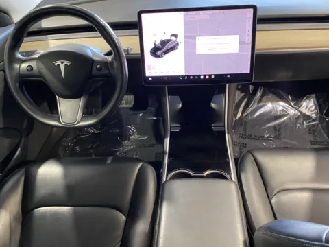 More photos of 2018 Tesla Model 3 LONG RANGE at Premium Autos - Norco, CA
