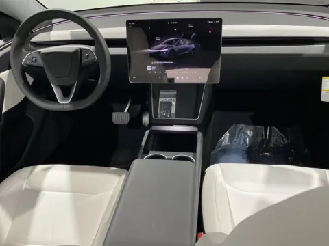 More photos of 2026 Tesla Model Y Long Range at Premium Autos - Norco, CA