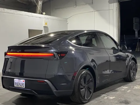 More photos of 2026 Tesla Model Y Long Range at Premium Autos - Norco, CA
