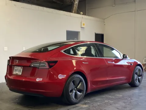 More photos of 2018 Tesla Model 3 long range at Premium Autos - Norco, CA