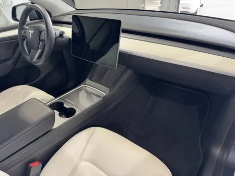 More photos of 2023 Tesla Model Y at Premium Autos - Norco, CA