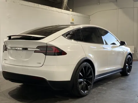 More photos of 2016 Tesla Model X at Premium Autos - Norco, CA