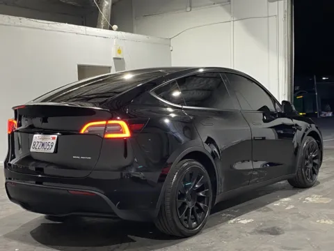 More photos of 2022 Tesla Model Y Long Range at Premium Autos - Norco, CA