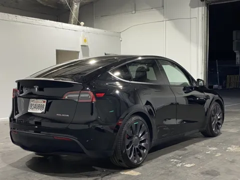 More photos of 2020 Tesla Model Y at Premium Autos - Norco, CA