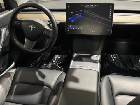 More photos of 2021 Tesla Model Y Long Range at Premium Autos - Norco, CA