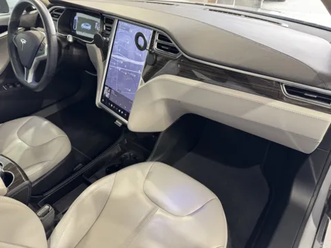 More photos of 2014 Tesla Model S 85 at Premium Autos - Norco, CA