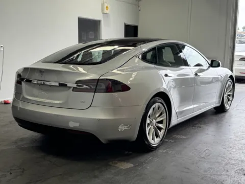 More photos of 2016 Tesla Model S 75D at Premium Autos - Norco, CA