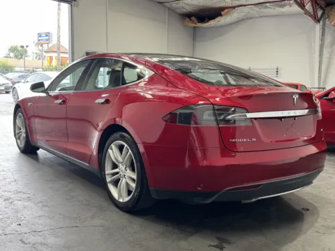 Photos of 2014 Tesla Model S 85 for sale in Norco, CA at Premium Autos - Norco