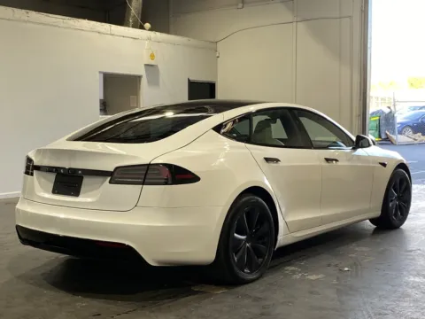 More photos of 2023 Tesla Model S at Premium Autos - Norco, CA