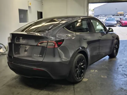 More photos of 2023 Tesla Model Y Long Range at Premium Autos - Norco, CA