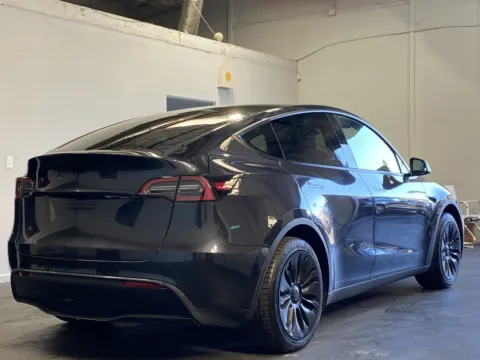 More photos of 2024 Tesla Model Y at Premium Autos - Norco, CA