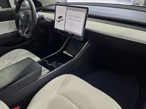 More photos of 2020 Tesla Model 3 Long Range at Premium Autos - Norco, CA