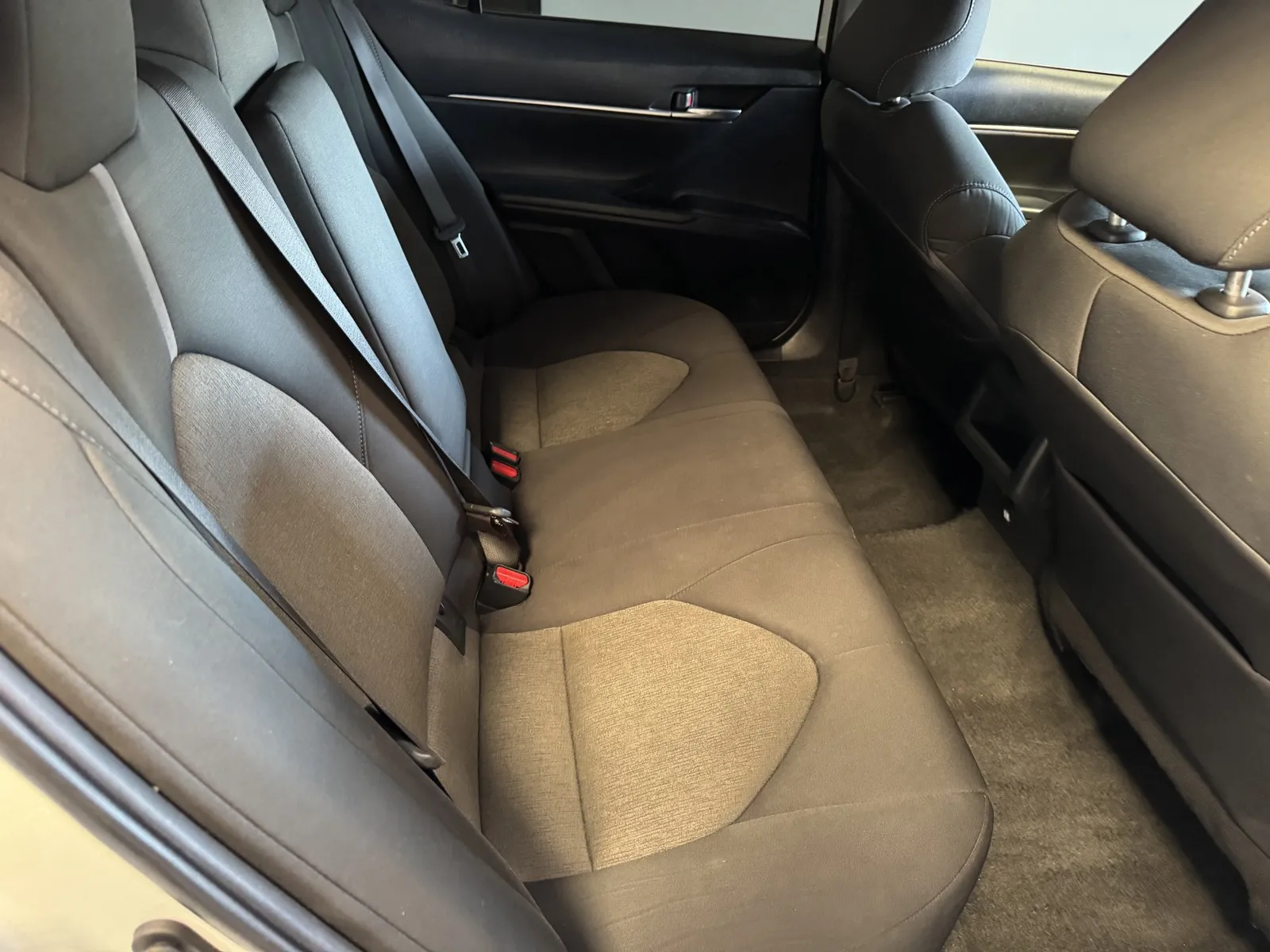 2023 Toyota Camry LE - Photo 8