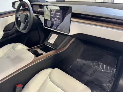 More photos of 2025 Tesla Model X at Premium Autos - Norco, CA