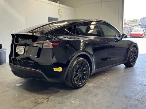 More photos of 2022 Tesla Model Y Long Range at Premium Autos - Norco, CA