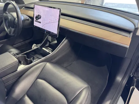 More photos of 2018 Tesla Model 3 MID RANGE at Premium Autos - Norco, CA